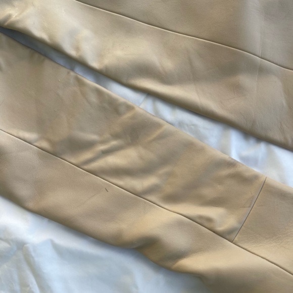 Saint Laurent Ivory Leather Pull On Boots/Booties Cream - Picture 9 of 10